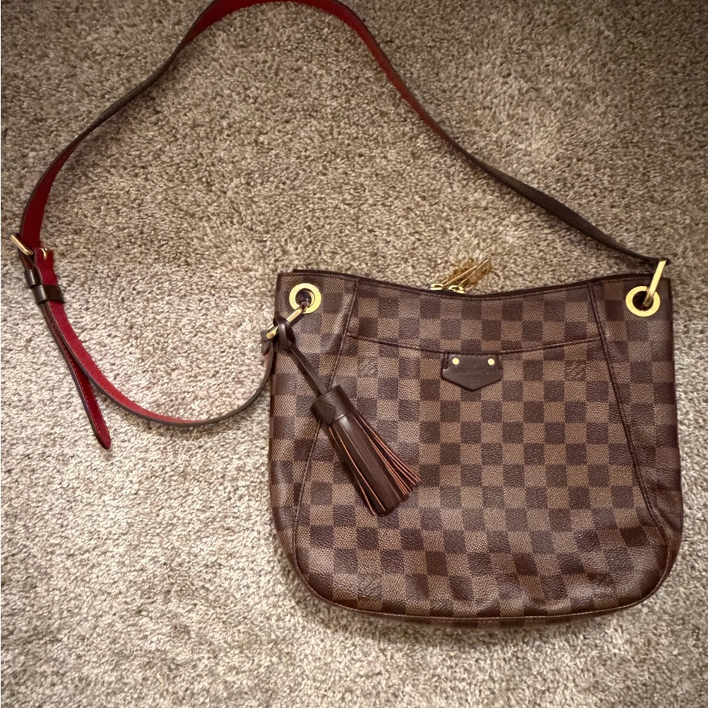 Louis Vuitton Damier Ebene South Bank Besace - discontinued